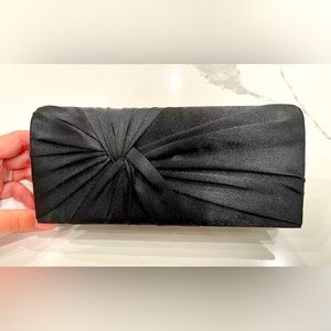 Black women’s clutch